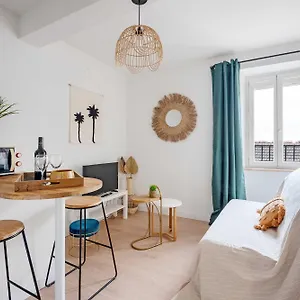  Appartement Le Tropical : T2 Renove Ambiance Cosy Et Coloree